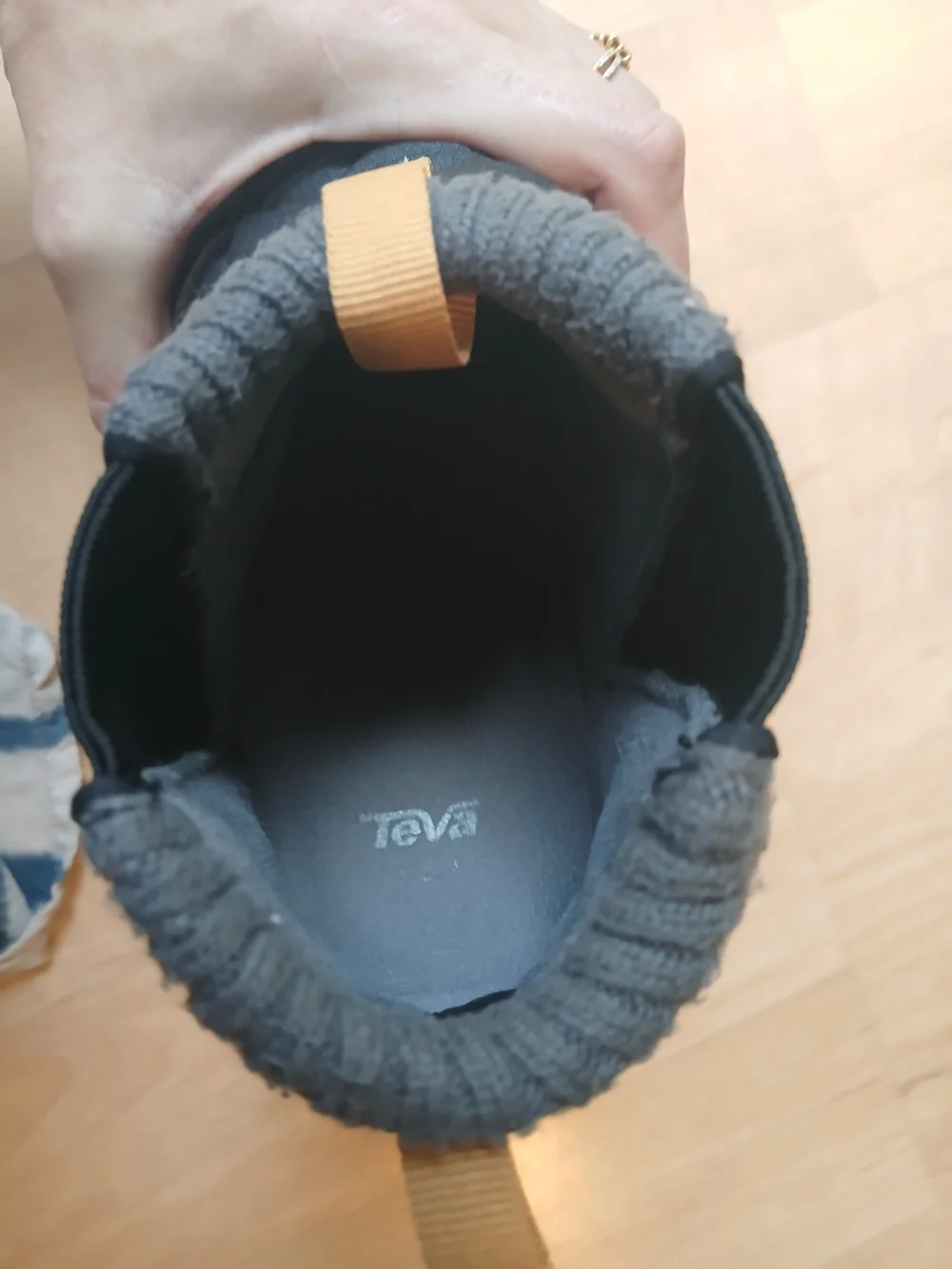 Teva Women's Quilted Slip-On Winter Boots